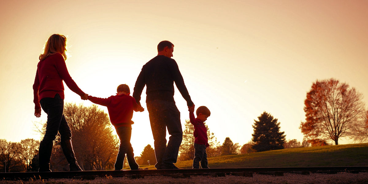 ▷ ORACIONES CON LA PALABRA FAMILIA » 70 Ejemplos De Frases